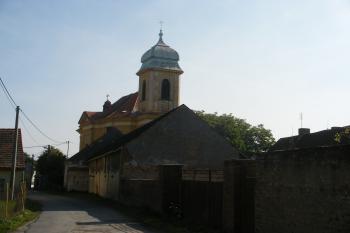 Chválenice - kostel (© Jiří Špaček, 9/2016)