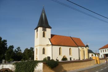 Horšice - kostel sv. Matěje (© Jiří Špaček, 9/2016)