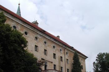 schodiště do parku (© Alena Volná, 07/2005)