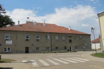 vých.strana zámku (© D Dohňanský, 07/2018)