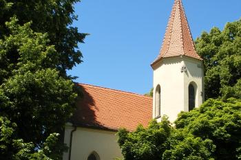 Přepeře - hřbitovní kaple (© Jiří Špaček, 9/2016)