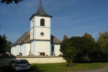 Žákava - kostel sv. Vavřince (© Jiří Špaček, 9/2016)