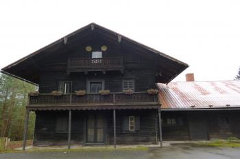 lovecký zámeček Radechov (© Vlastislav Mareček, 12/2015)