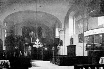 pohled do lodi, před r. 1930 (© Josef Vítězslav Šimák: Soupis památek historických a uměleckých v Království Českém, sv. 46 Politický okres mnichovohradišťský, Archaelogická komise při České akademii věd a umění, Praha 1930)