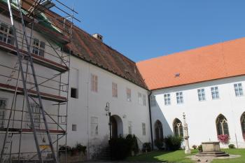Znojmo-konventy minoritů, později františkánů a klarisek s kostelem Nanebevzetí P. Marie (© Vlastislav Mareček, 08/2015)