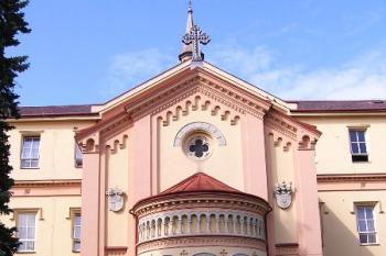 Neorománská klášterní kaple ( © Jan P. Štěpánek 08/2004)