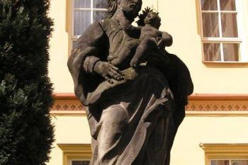 Socha sv. Josefa z 2. pol. 18. století (© Jan P. Štěpánek, 04/2007)