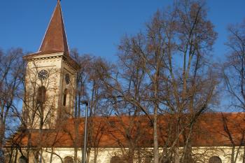 Hostomice - kostel (© Jiří Špaček, 11/2016)