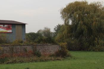 Zbytky jižního bastionu (© Luděk Vláčil 10/2018)