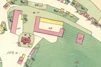 Lokalita dvora (zaniklého tvrziště) na císařském povinném otisku map stabilního katastru Moravy a Slezska z r. 1826. (© zdroj: http://archivnimapy.cuzk.cz)