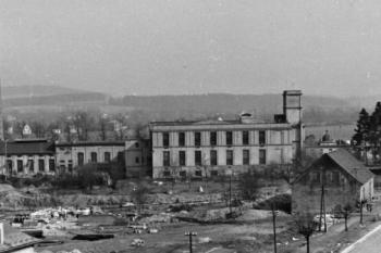 pohled na přádelnu od západu - 1963 (© SOkA Frýdek - Místek)