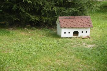 Častolovice - domeček pro volně se pohybující zvířátka (© Jiří Špaček, 08/2017)