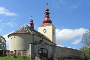 Kostel sv. Petra a Pavla v Dětřichově ( © Pavel Vítek 05/2016)