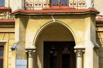detail vstupu (© D Dohňanský, 05/2014)