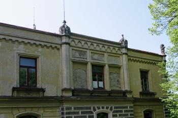 severovýchodní  část zámku (© D Dohňanský, 05/2014)