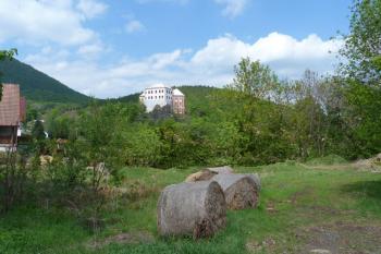 Milešov (© František Kinař, 04/2012)
