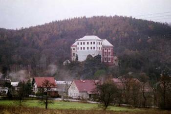  (© 2002 Jiří Čížek)