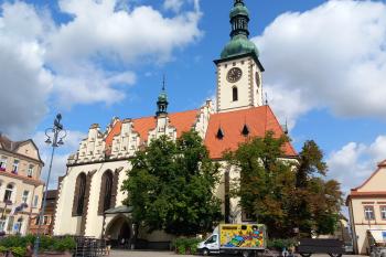 Kostel Proměnění Páně na Žižkově náměstí (© Ivo Rozehnal  07/2026)
