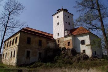 Pohled od jihovýchodu (© Lukáš Pechánek, 04/2009)