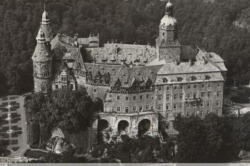 Zámek v současné podobě - foto kolem r. 1970. (©zdroj: http://dolny-slask.org.pl)