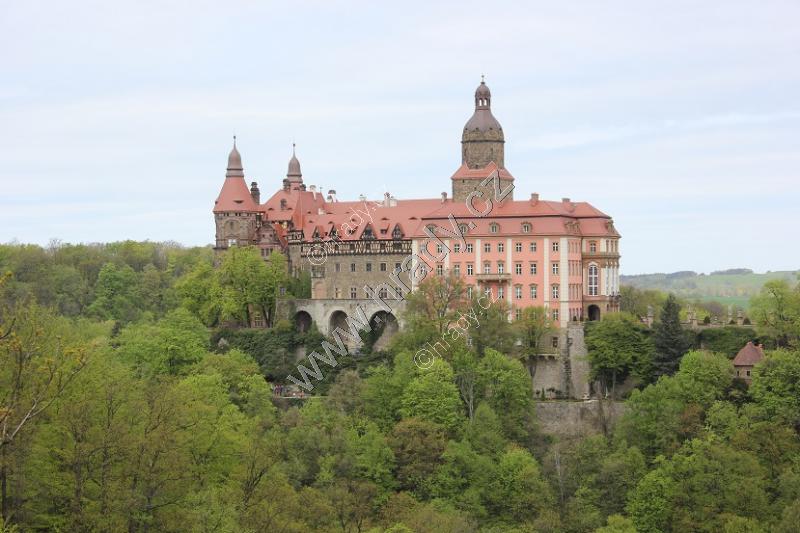 Książ