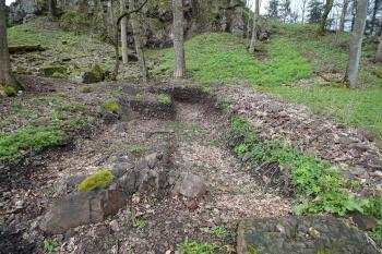Dolní hrad (© Luděk Vláčil 05/2017)