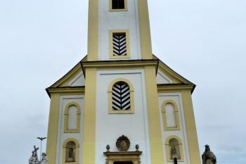 Kostel Povýšení svatého Kříže  ( © František Kinař 05/2017)