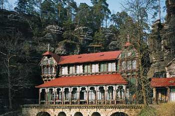 Sokolí hnízdo (J. Pufler,2002)