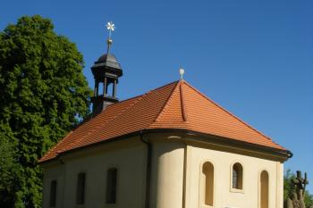 Kostelec - kostel (© Jiří Špaček, 05/2017)