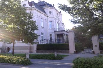 Vila rodiny Wichterlových ve Svatoplukově ulici, která navazovala na automobilku (© Ivo Rozehnal 05/2017)