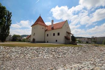 kaštieľ  Šimonovany (© Luděk Vláčil 06/2017)