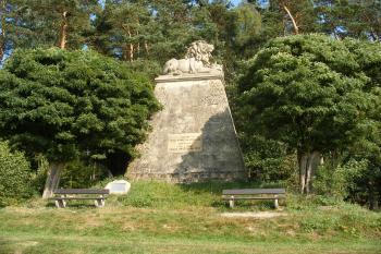 Konecchlumí - mohyla Viléma Konecchlumského (© Jiří Špaček, 08/2009)