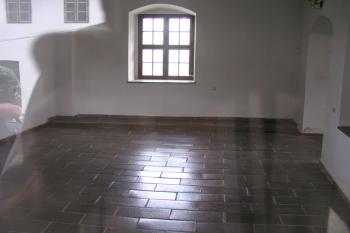 Interiér místnosti ( © Roman Řezáč 06/2004)