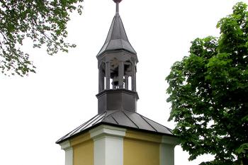 Kaplička Navštívení Panny Marie v Městci u Chroustovic ( © Pavel Vítek 05/2017)