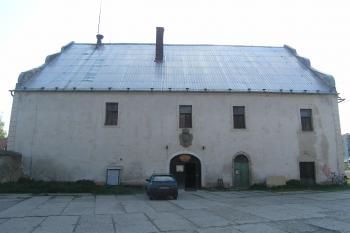 Celkový pohled na zámeček ( © Martin Kabeláč 05/2006)