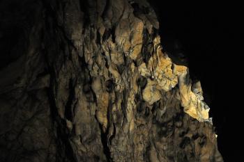 Býčí skála - hlavní chodba (© Tomáš Berka, 05/2011)