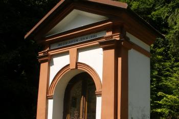 Malé Svatoňovice - kaple v Mariánském sadu (© Jiří Špaček, 07/2017)