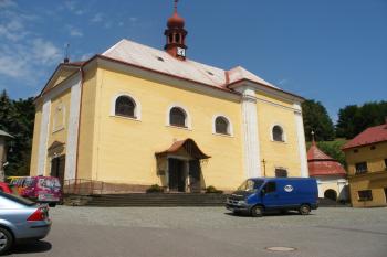 Malé Svatoňovice - kostel (© Jiří Špaček, 07/2017)