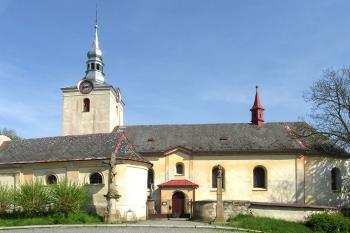 Kostel sv. Jiří v Dolní Čermné ( © Pavel Vítek 05/2017)