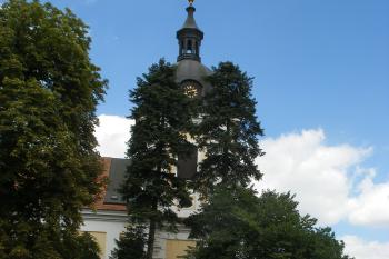 Dobřenice - kostel (© Jiří Špaček, 08/2017)