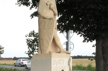 Socha sv. Václava v Pražské Přední Kopanině ( © Pavel Vítek 08/2017)