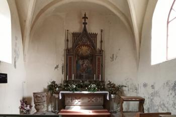 Hřbitovní kaple sv. Josefa v Dolní Dobrouči (© Filip Langer 03/2026)