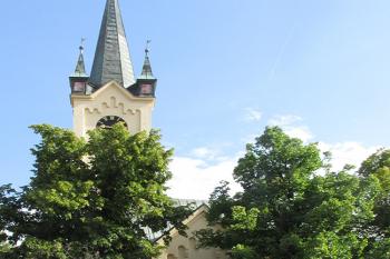 Kostel sv. Cyrila a Metoděje v pražských Nebuších ( © Pavel Vítek 08/2017)