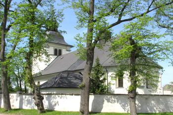 Kostel sv. Filipa a Jakuba v Lukavici ( © Pavel Vítek 05/2017)