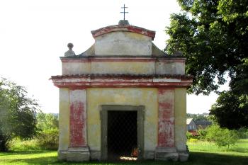 Kaple sv. Jana Nepomuckého v Úněticích  ( © Pavel Vítek 08/2017)