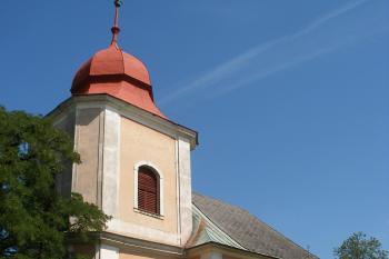Rohovládova Bělá - kostel (© Jiří Špaček, 08/2017)