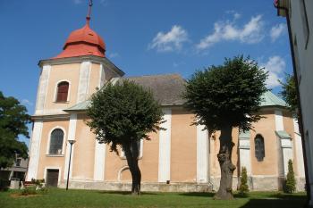 Rohovládova Bělá - kostel (© Jiří Špaček, 08/2017)