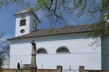 Kostel sv. Petra a Pavla v Lubníku ( © Pavel Vítek 05/2017)