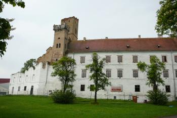 zámek Břeclav (© Vlastislav Mareček, 04/2011)