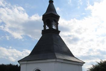 Kaple od severovýchodu (© Adam Šebesta, 09/2017)